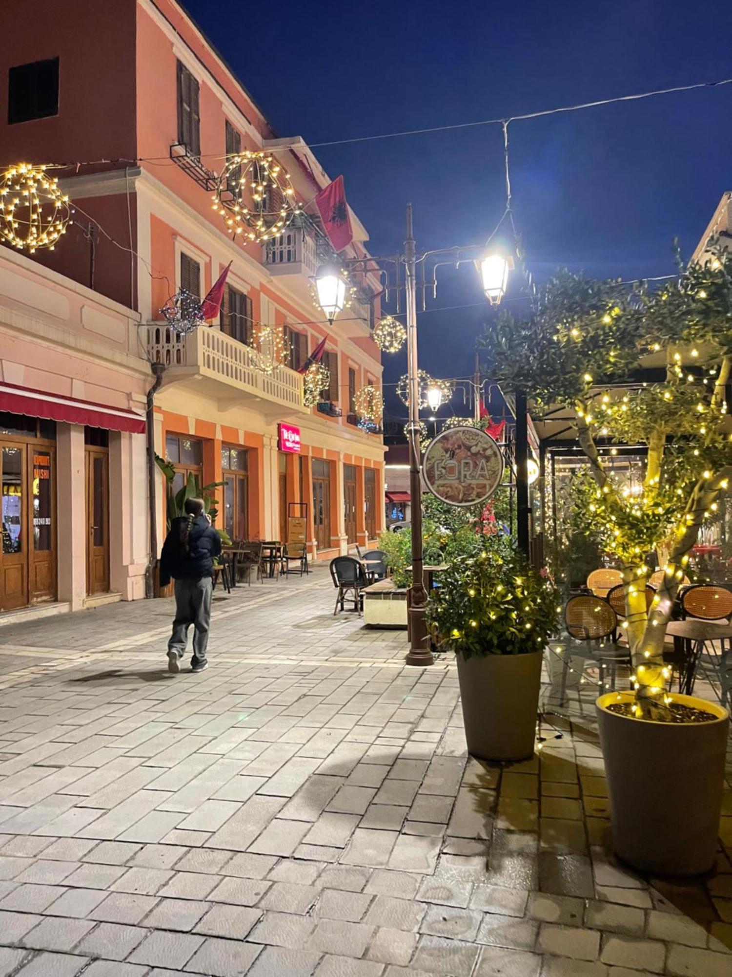 The Cosy Inn Vlora Exterior photo
