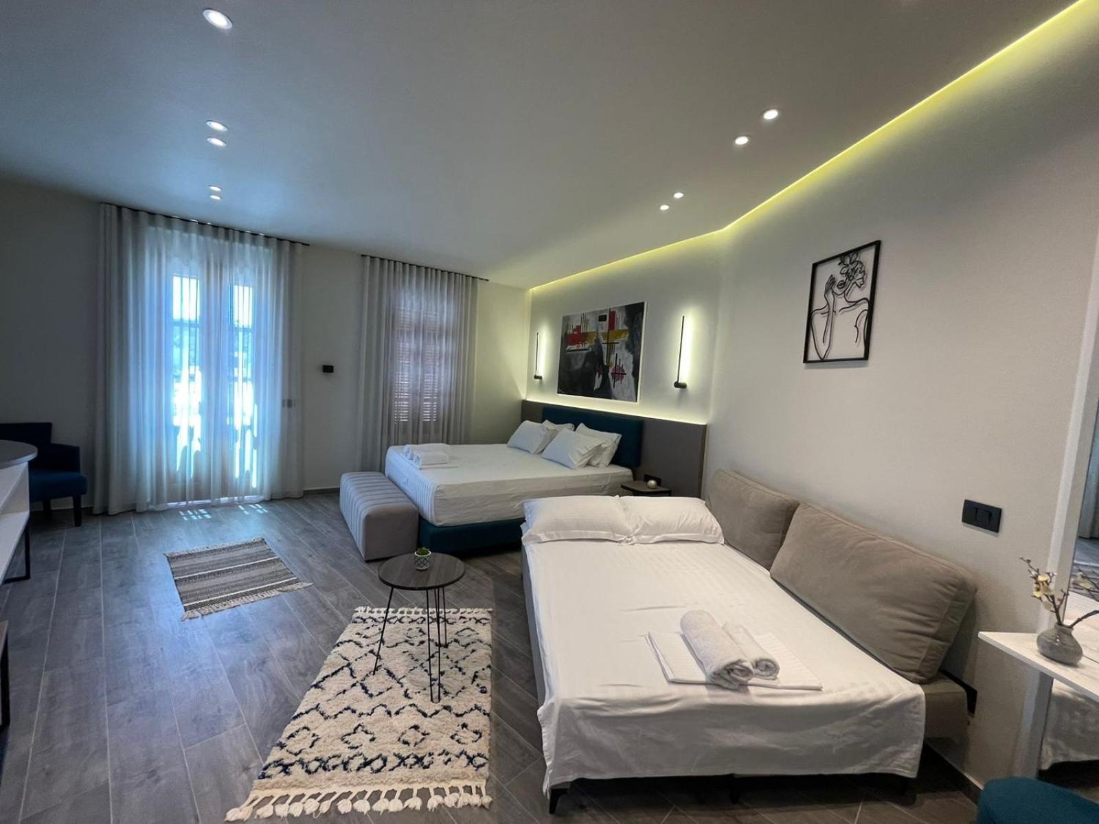 The Cosy Inn Vlora Exterior photo